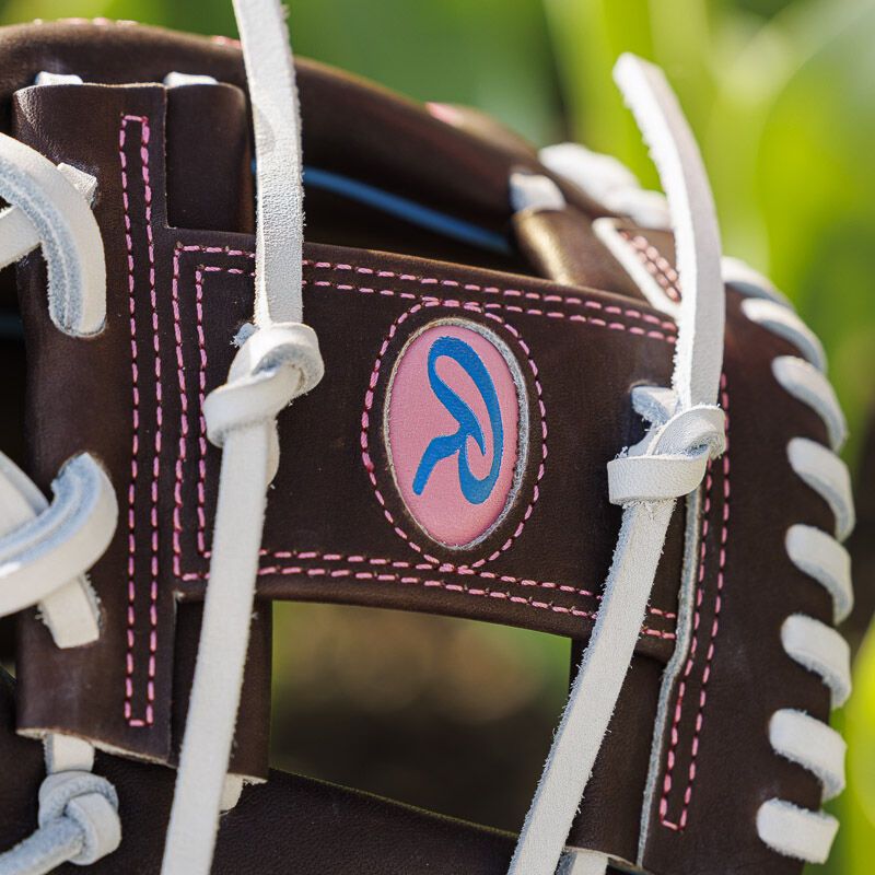 Exclusive Rabbit Heart of the Hide 11.75" Infield Glove, Right Hand Throw loading=