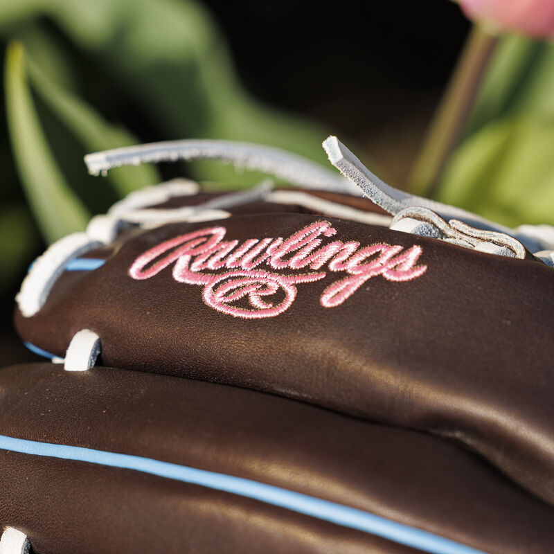Exclusive Rabbit Heart of the Hide 11.75" Infield Glove, Right Hand Throw loading=