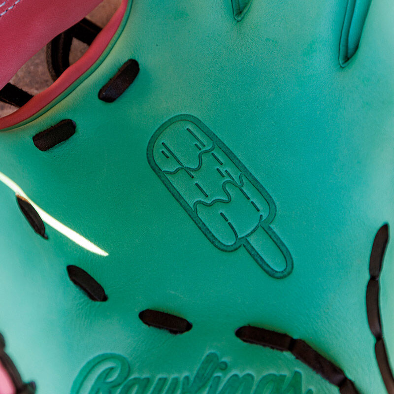 Rawlings Heart of the Hide Fro-Glo Limited Edition Glove loading=